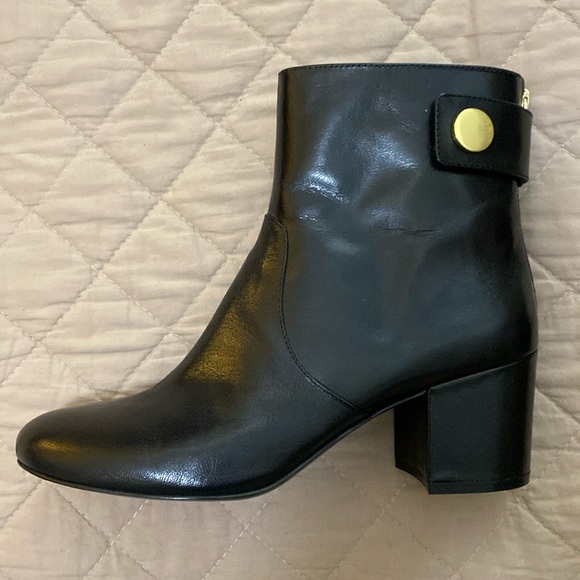 NWT! NINE WEST QUARRYN BOOTS SZ 9. BLACK LEATHER. STRAP DETAIL W/GOLD TONE SNAP. - Picture 4 of 8